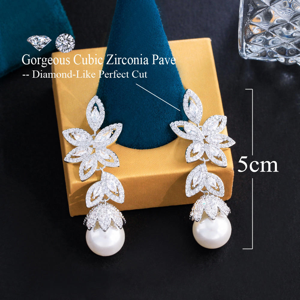 Boucles d'oreilles "Feuille de l'aube"