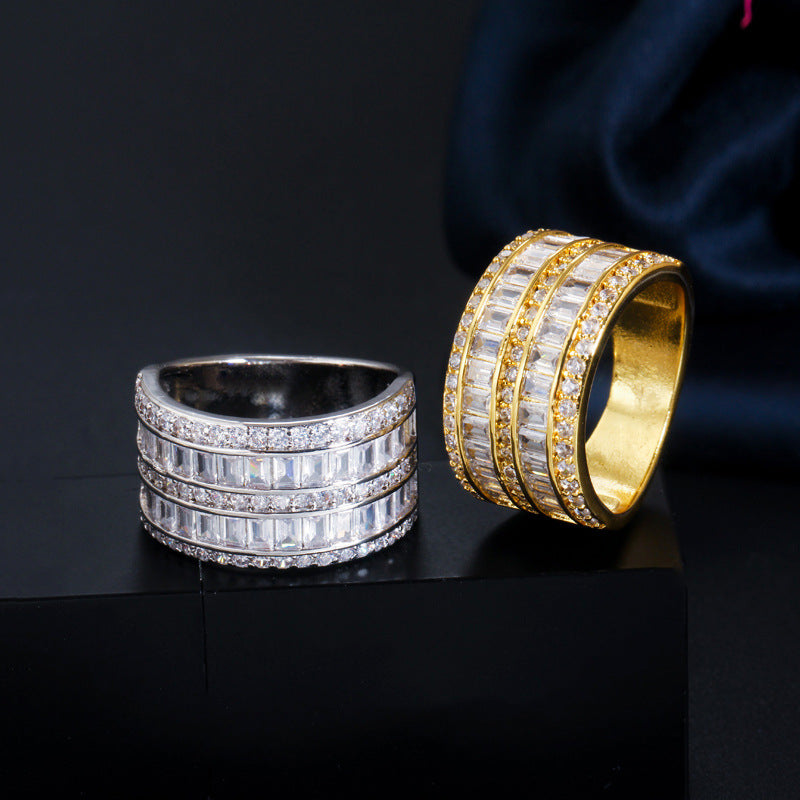 Bague Éclat Baguette, détail des zircons taille baguette