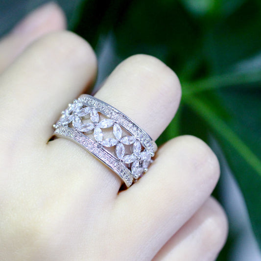 Bague "Splendeur Cristalline"