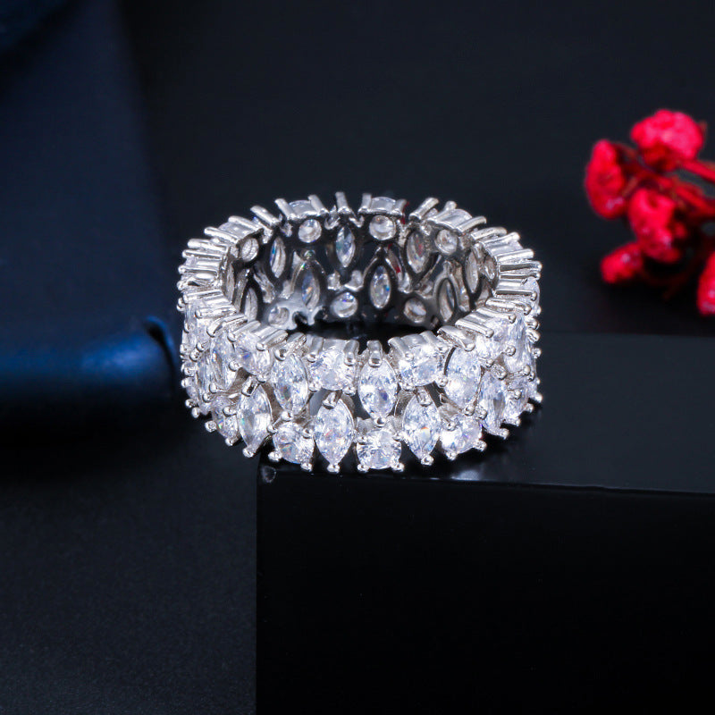 Bague Couronne Marquise en zircons taille marquise, vue 1