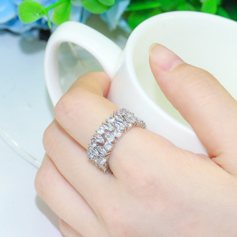 Bague Couronne Marquise en zircons taille marquise, vue 3