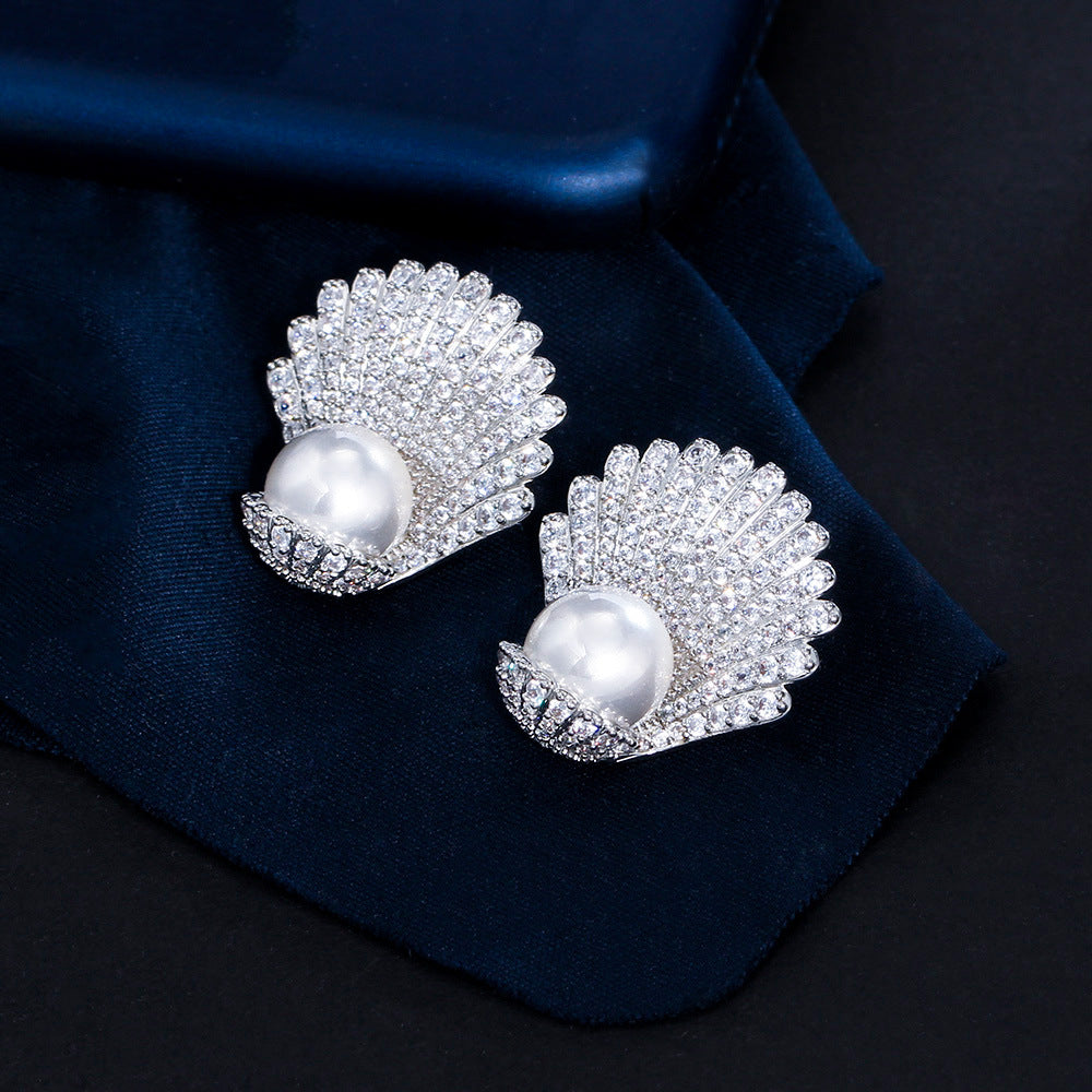 Boucles d’oreilles Éclat de Nacre avec perle et zircons
